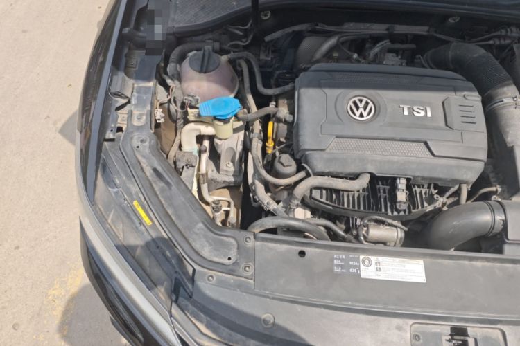 Used Volkswagen Passat 2017 330TSI DSG Luxury Edition Engine Bay Right
