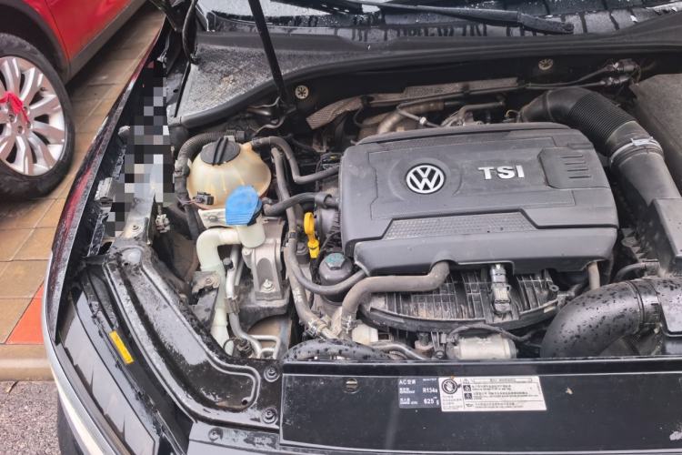 Used Volkswagen Passat 2017 330TSI DSG Luxury Edition Engine Bay Right