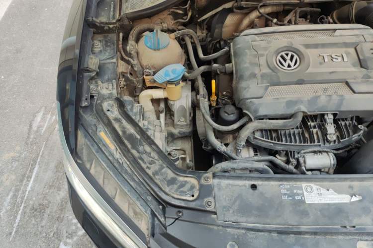 Used Volkswagen Passat 2017 330TSI DSG Prestige Edition Engine Bay Right