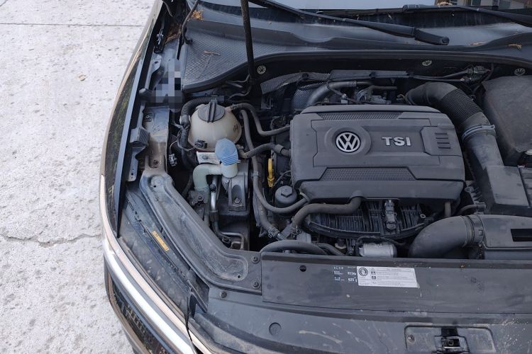 Used Volkswagen Passat 2017 330TSI DSG Luxury Edition Engine Bay Right