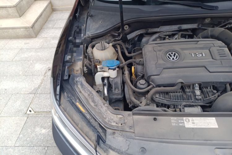 Used Volkswagen Passat 2017 330TSI DSG Luxury Edition Engine Bay Right