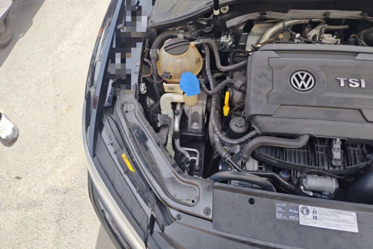 Used Volkswagen Passat 2017 330TSI DSG Luxury Edition Engine Bay Right