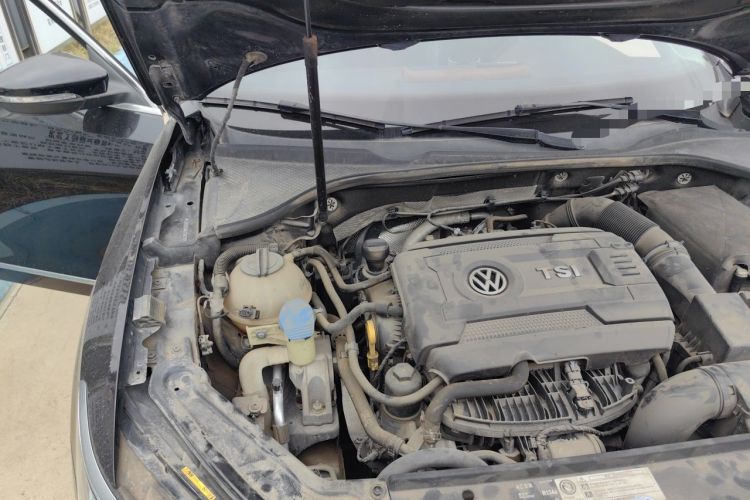 Used Volkswagen Passat 2017 330TSI DSG Luxury Edition Engine Bay Right