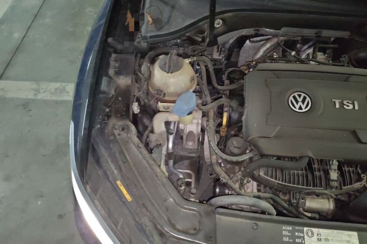 Used Volkswagen Passat 2017 330TSI DSG Luxury Edition Engine Bay Right