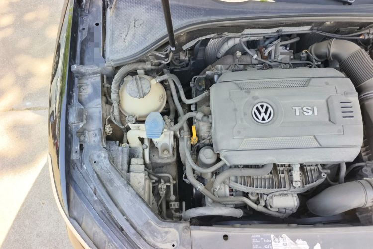 Used Volkswagen Passat 2017 330TSI DSG Luxury Edition Engine Bay Right