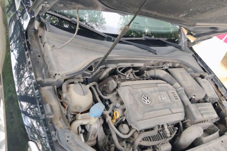Used Volkswagen Passat 2017 330TSI DSG Luxury Edition Engine Bay Right