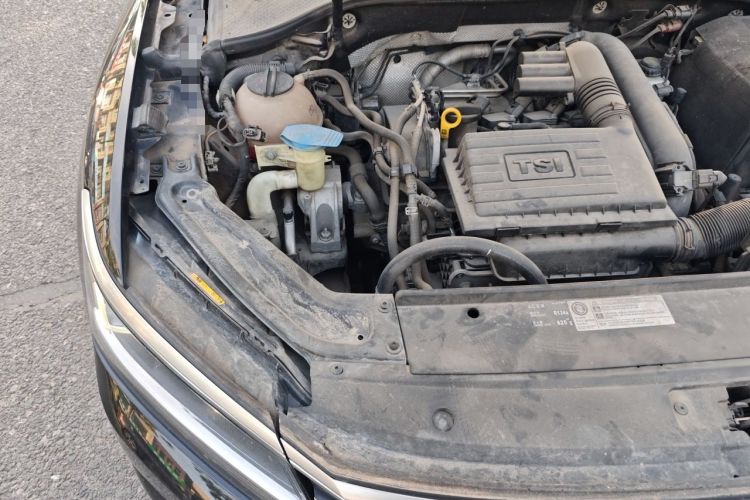 Used Volkswagen Passat 2017 280TSI DSG Luxury Edition Engine Bay Right