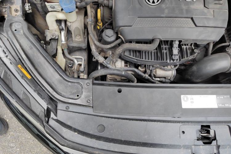 Used Volkswagen Passat 2017 330TSI DSG Luxury Edition Engine Bay Right