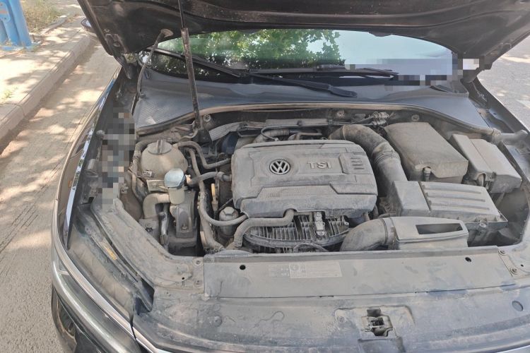 Used Volkswagen Passat 2017 330TSI DSG Luxury Edition Engine Bay Right