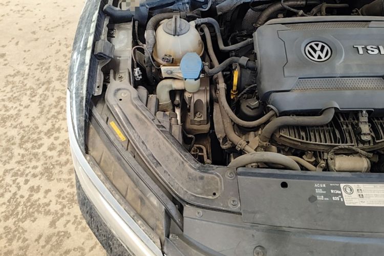 Used Volkswagen Passat 2017 330TSI DSG Prestige Edition Engine Bay Right