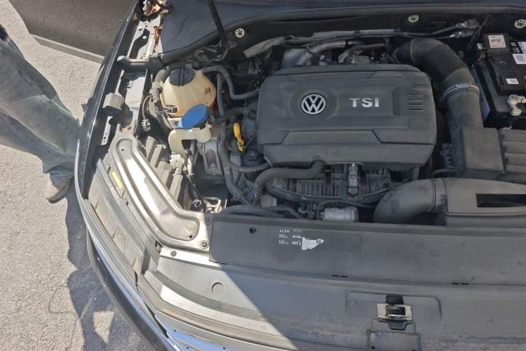 Used Volkswagen Passat 2017 330TSI DSG Prestige Edition Engine Bay Right