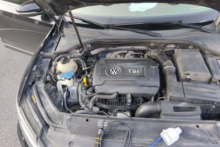 Used Volkswagen Passat 2017 330TSI DSG Prestige Edition Engine Bay Right