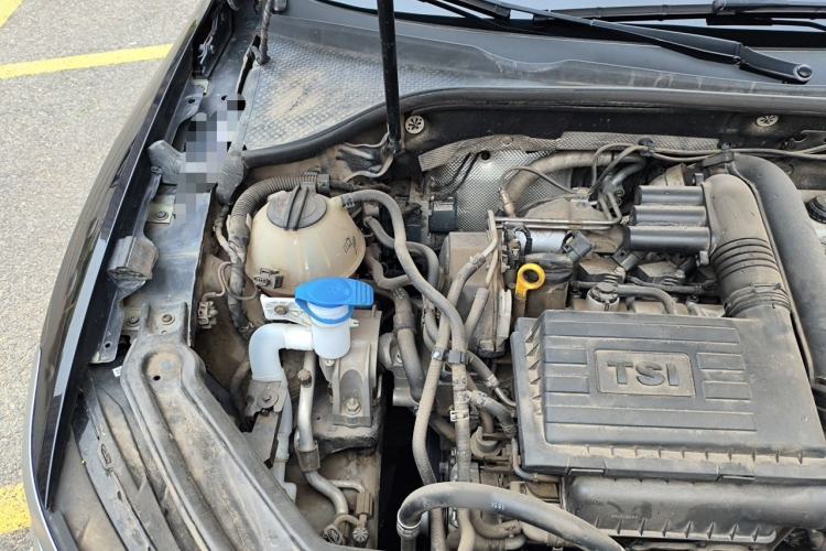 Used Volkswagen Passat 2017 280TSI DSG Luxury Edition Engine Bay Right