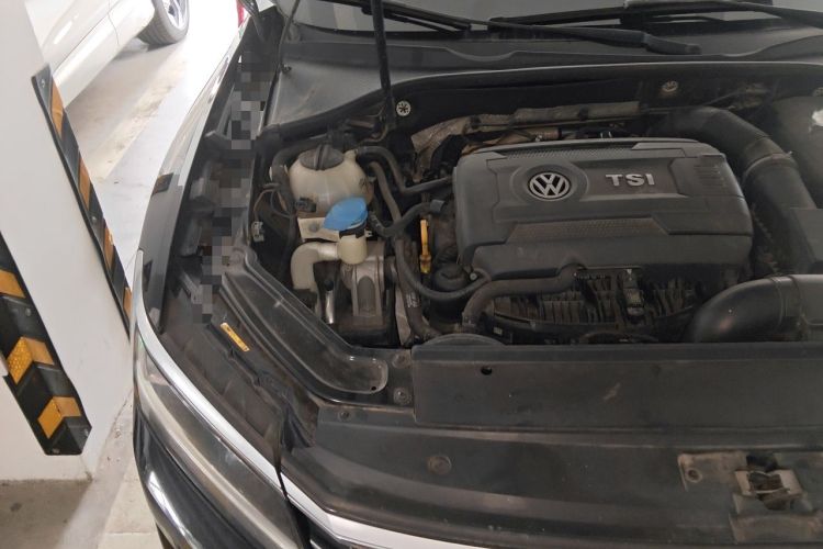 Used Volkswagen Passat 2017 330TSI DSG Luxury Edition Engine Bay Right
