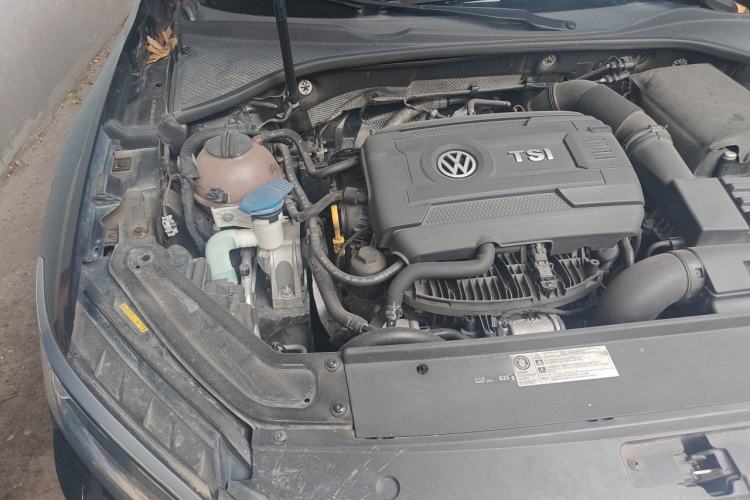 Used Volkswagen Passat 2017 330TSI DSG Prestige Edition Engine Bay Right