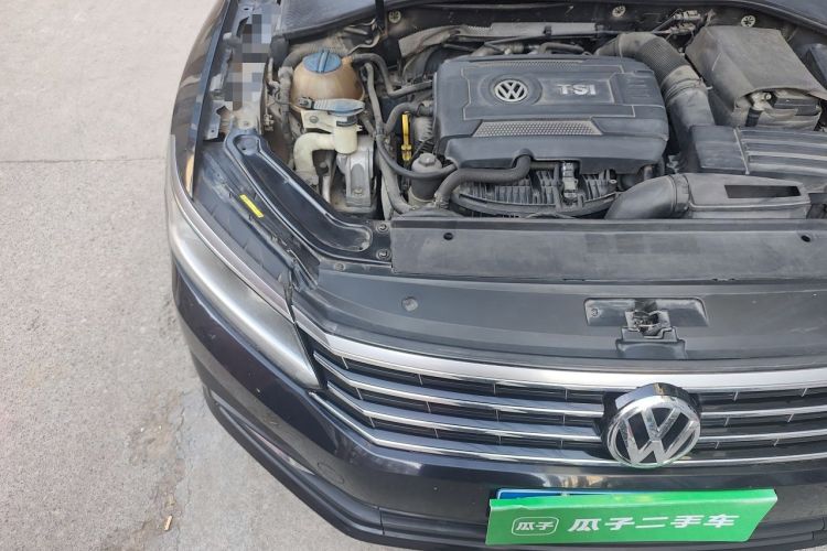 Used Volkswagen Passat 2017 330TSI DSG Luxury Edition Engine Bay Right