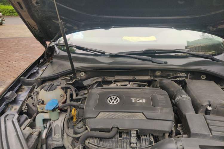 Used Volkswagen Passat 2017 330TSI DSG Prestige Edition Engine Bay Right