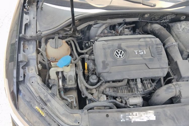 Used Volkswagen Passat 2017 330TSI DSG Luxury Edition Engine Bay Right