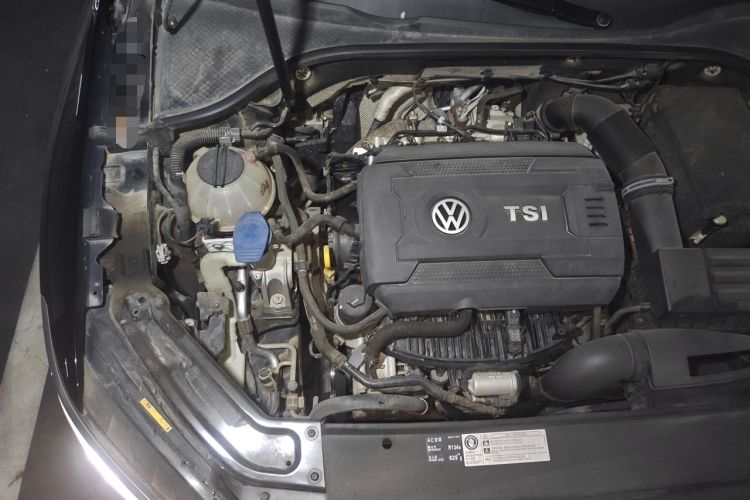Used Volkswagen Passat 2017 330TSI DSG Luxury Edition Engine Bay Right
