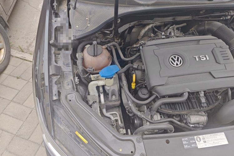 Used Volkswagen Passat 2017 330TSI DSG Luxury Edition Engine Bay Right