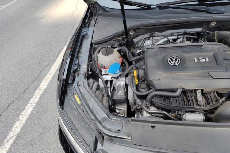 Used Volkswagen Passat 2017 330TSI DSG Prestige Edition Engine Bay Right