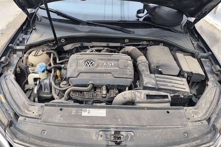 Used Volkswagen Passat 2017 330TSI DSG Luxury Edition Engine Bay