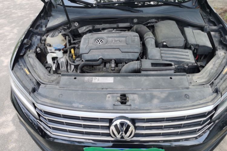 Used Volkswagen Passat 2017 330TSI DSG Luxury Edition Engine Bay