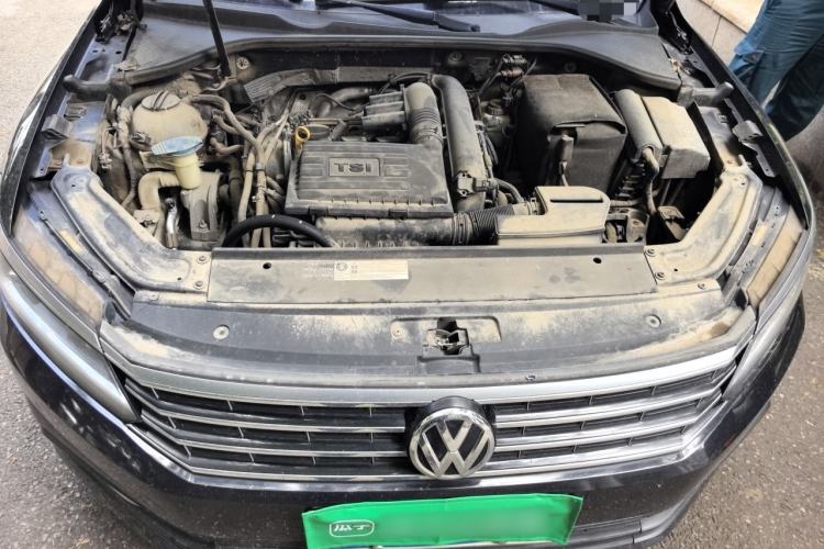Used Volkswagen Passat 2017 280TSI DSG Luxury Edition Engine Bay