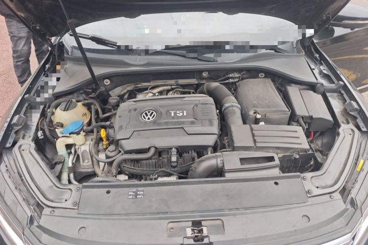 Used Volkswagen Passat 2017 330TSI DSG Luxury Edition Engine Bay