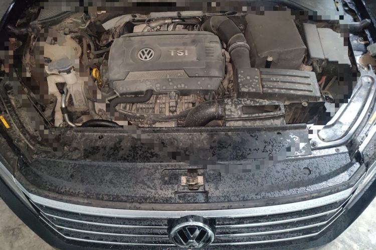 Used Volkswagen Passat 2017 330TSI DSG Luxury Edition Engine Bay