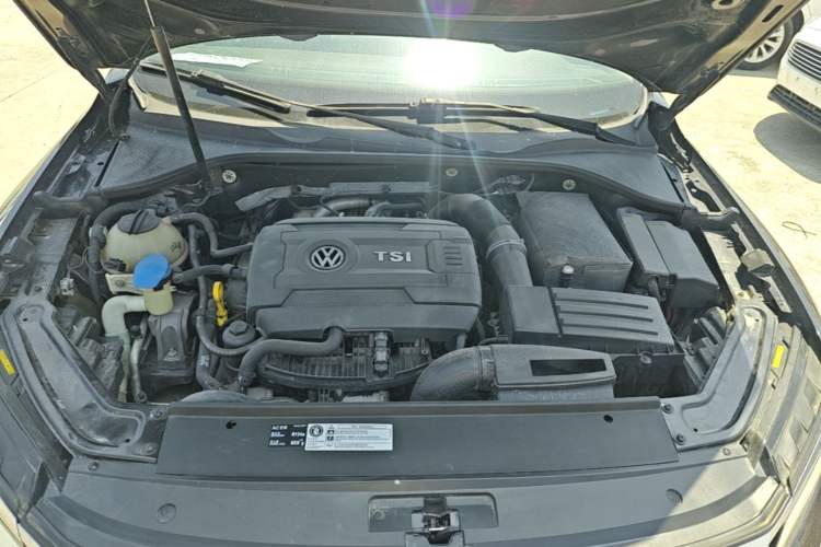 Used Volkswagen Passat 2017 330TSI DSG Prestige Edition Engine Bay