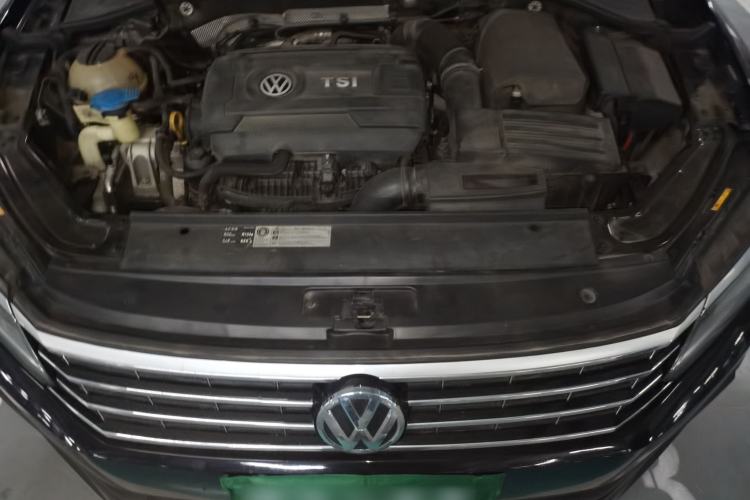 Used Volkswagen Passat 2017 330TSI DSG Luxury Edition Engine Bay