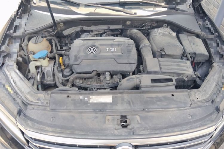 Used Volkswagen Passat 2017 330TSI DSG Luxury Edition Engine Bay