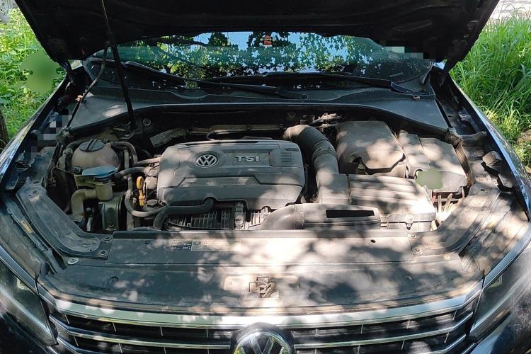 Used Volkswagen Passat 2017 330TSI DSG Luxury Edition Engine Bay