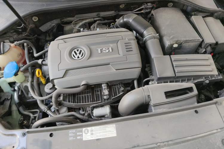 Used Volkswagen Passat 2017 330TSI DSG Luxury Edition Engine Bay