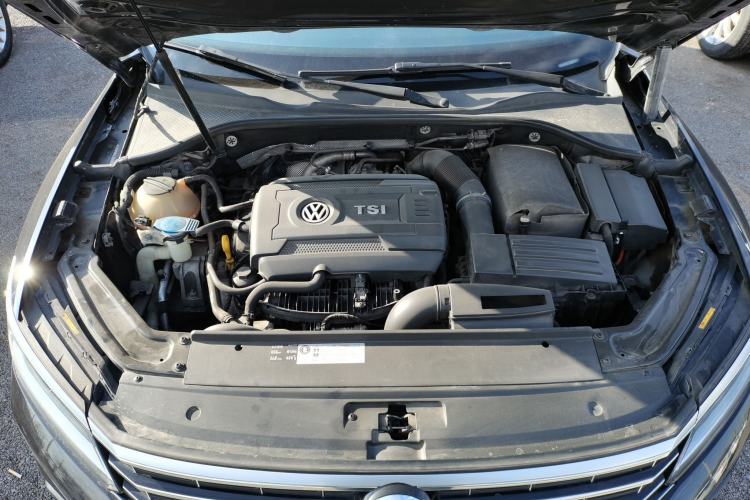 Used Volkswagen Passat 2017 330TSI DSG Luxury Edition Engine Bay