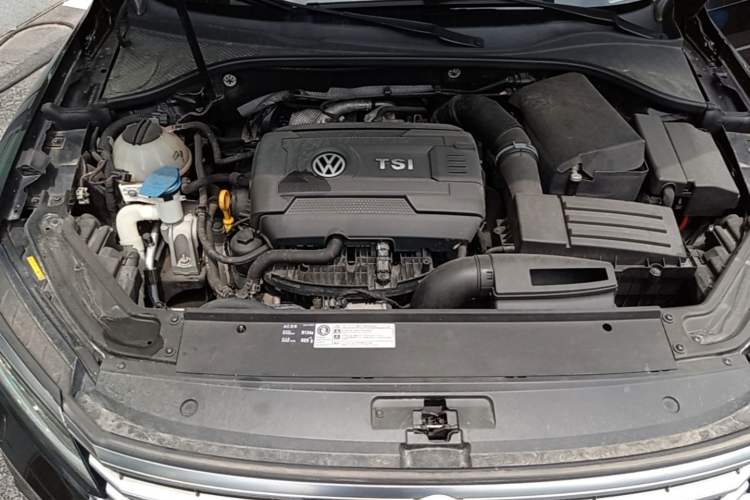 Used Volkswagen Passat 2017 330TSI DSG Prestige Edition Engine Bay