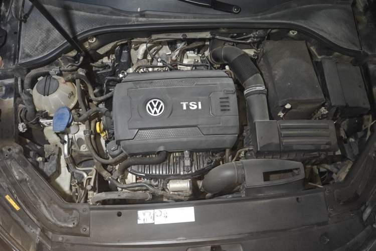 Used Volkswagen Passat 2017 330TSI DSG Luxury Edition Engine Bay
