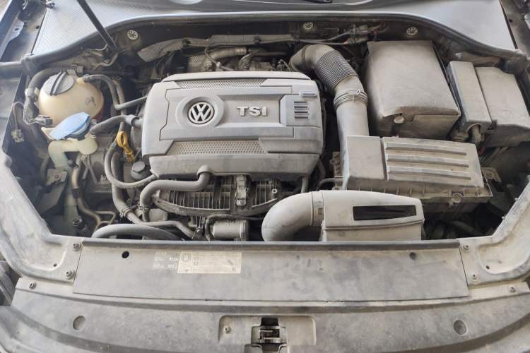 Used Volkswagen Passat 2017 330TSI DSG Luxury Edition Engine Bay