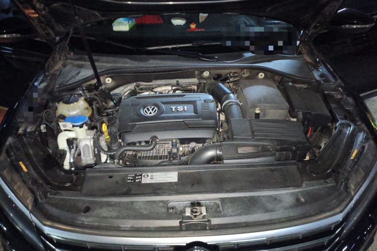 Used Volkswagen Passat 2017 330TSI DSG Luxury Edition Engine Bay