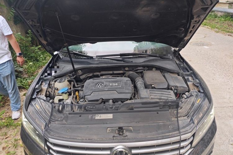 Used Volkswagen Passat 2017 330TSI DSG Prestige Edition Engine Bay