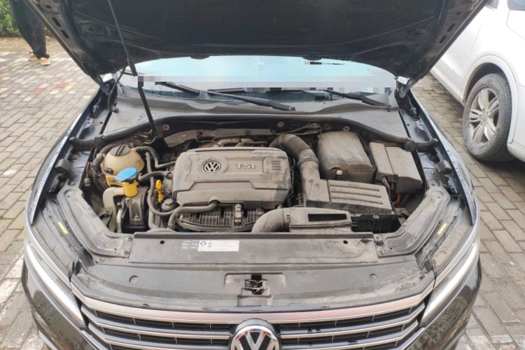 Used Volkswagen Passat 2017 330TSI DSG Luxury Edition Engine Bay