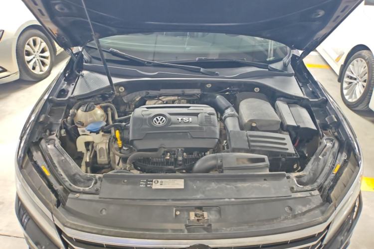 Used Volkswagen Passat 2017 330TSI DSG Luxury Edition Engine Bay