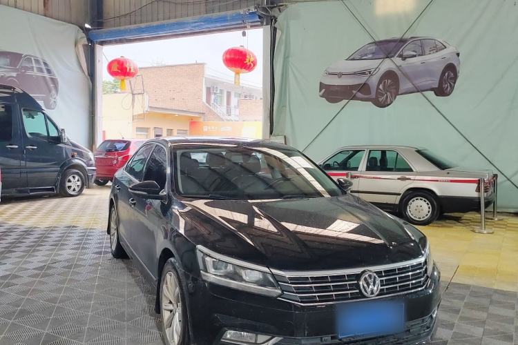 Used Volkswagen Passat 2017 330TSI DSG Luxury Edition Exterior 1