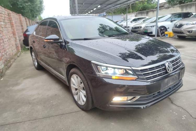 Used Volkswagen Passat 2017 330TSI DSG Luxury Edition Exterior 1