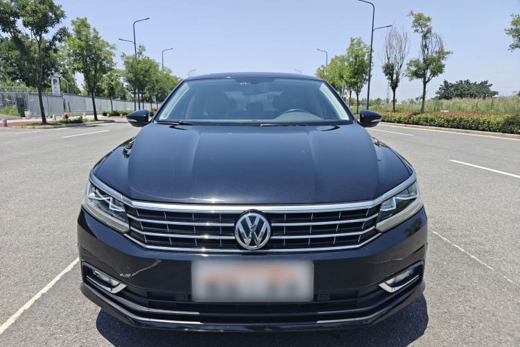 Used Volkswagen Passat 2017 330TSI DSG Luxury Edition Exterior 1