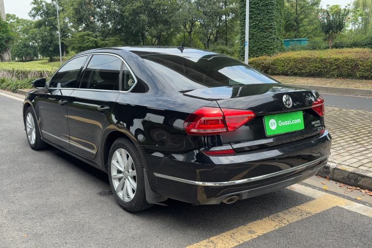 Used Volkswagen Passat 2017 330TSI DSG Luxury Edition Exterior 1