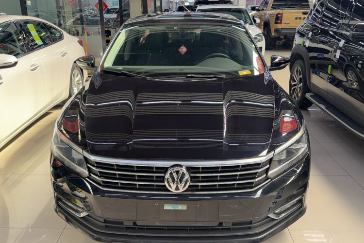 Used Volkswagen Passat 2017 330TSI DSG Luxury Edition Exterior 1