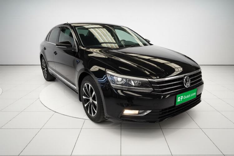 Used Volkswagen Passat 2017 330TSI DSG Luxury Edition Exterior 1