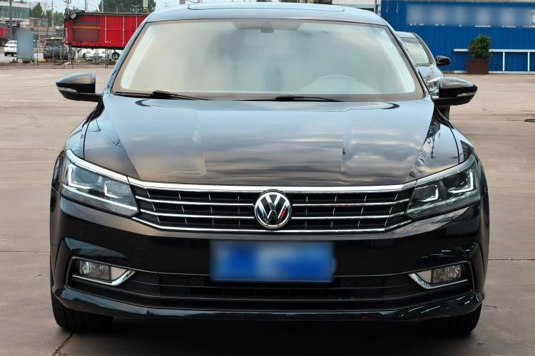 Used Volkswagen Passat 2017 330TSI DSG Luxury Edition Exterior 1